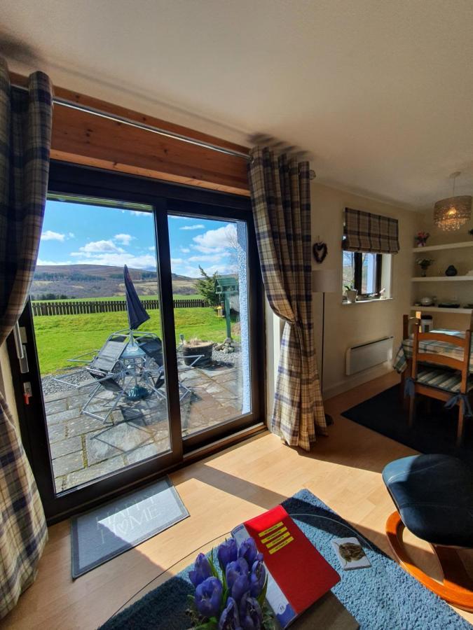 Lindas Retreats Self Catering Accommodation 1 Bedroom Cottage Or 3 Bedroom House Tomintoul Zewnętrze zdjęcie