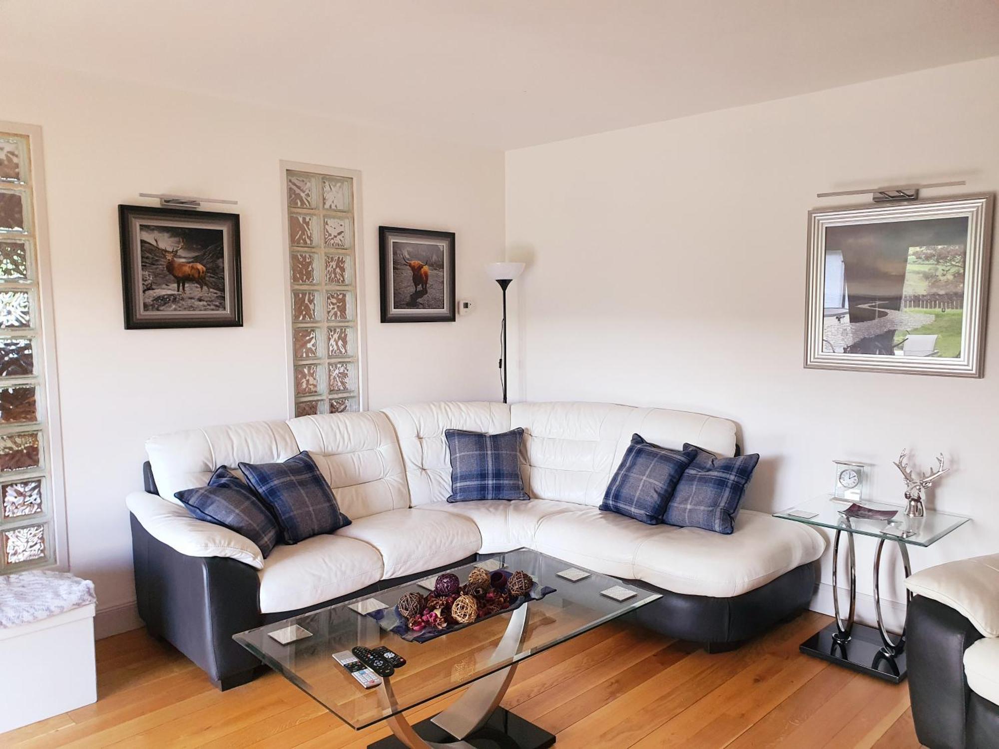 Lindas Retreats Self Catering Accommodation 1 Bedroom Cottage Or 3 Bedroom House Tomintoul Zewnętrze zdjęcie