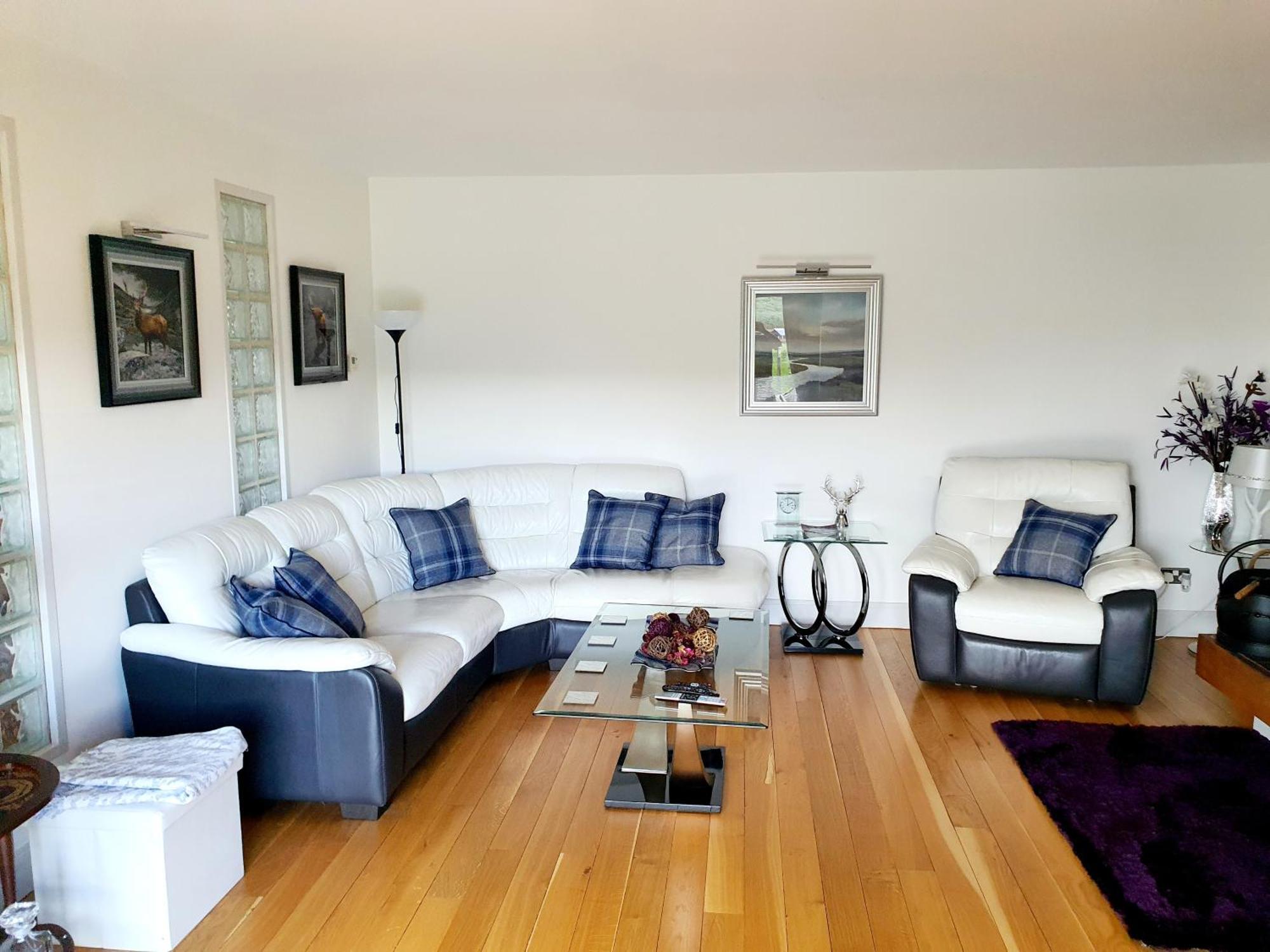 Lindas Retreats Self Catering Accommodation 1 Bedroom Cottage Or 3 Bedroom House Tomintoul Zewnętrze zdjęcie